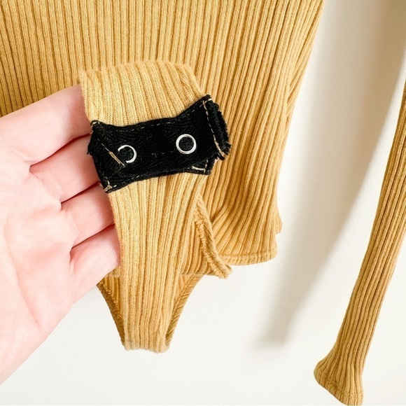 May Pink Marigold Yellow Ribber Puff Sleeve Bodysuit Sz Medium - Picture 5 of 7